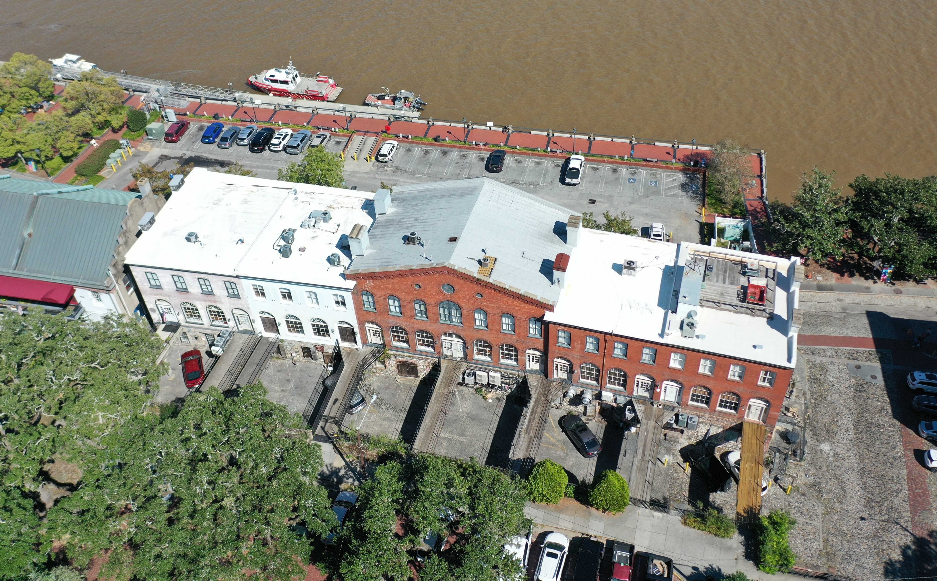 215 E River St, Savannah, GA 31401