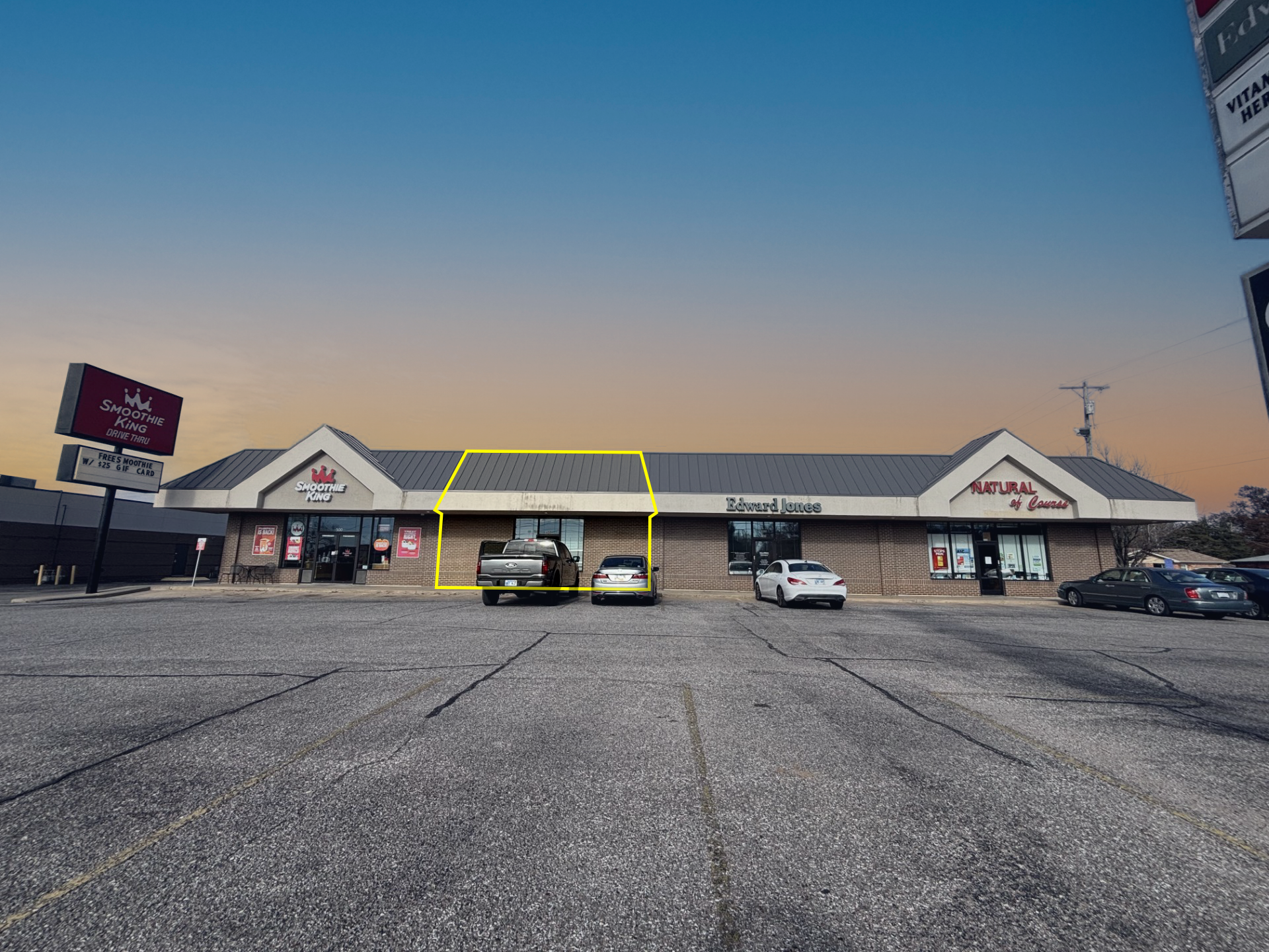 8000 W Central Ave, Wichita, KS 67212