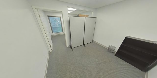 3132633