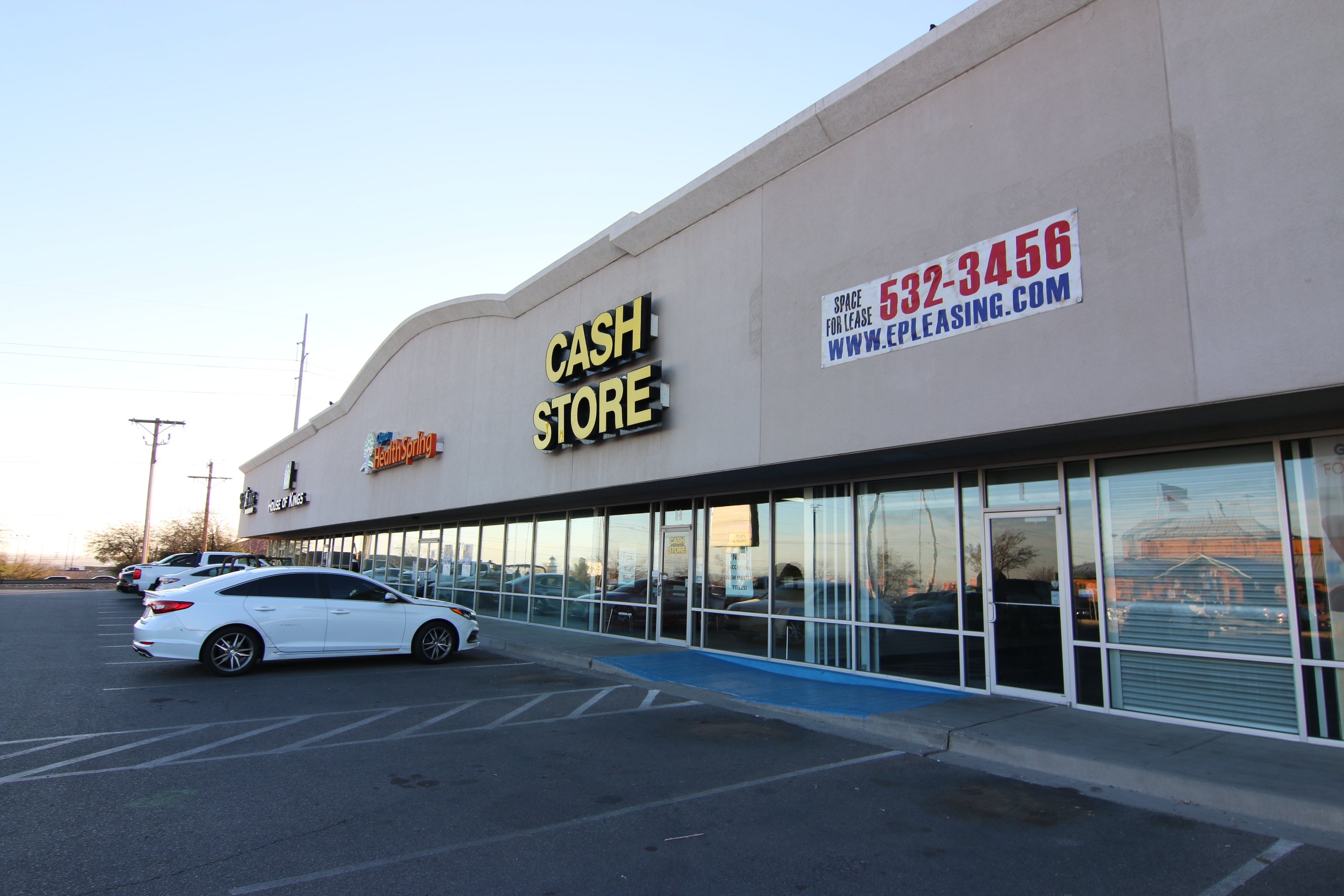 10705 Gateway Blvd W, El Paso, TX 79935