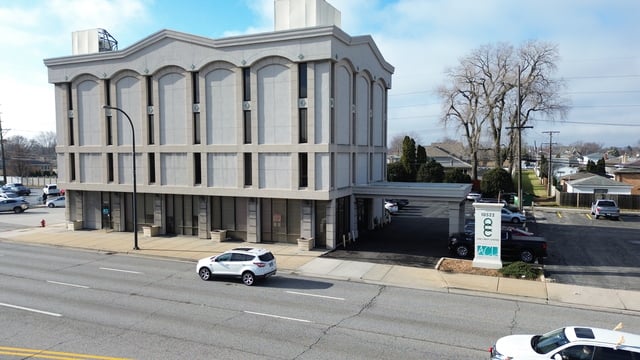 10522 S Cicero Ave, Oak Lawn, IL 60453