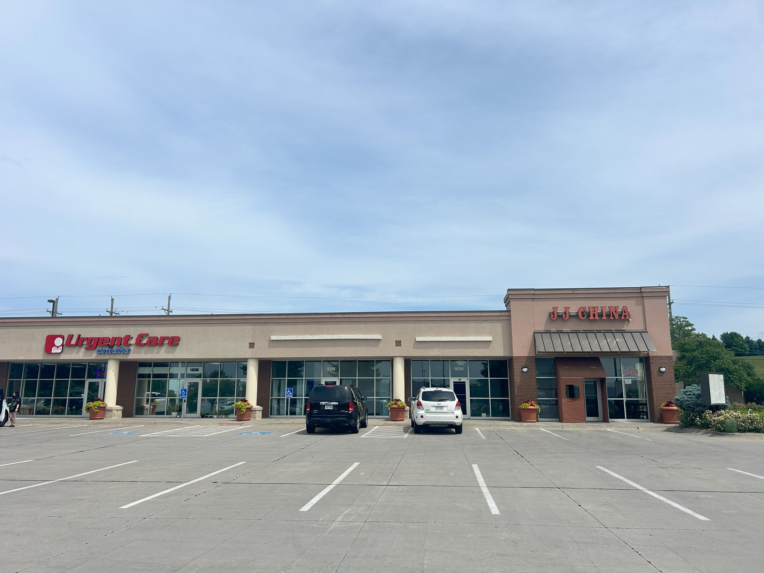 18202 Wright St, Omaha, NE 68130