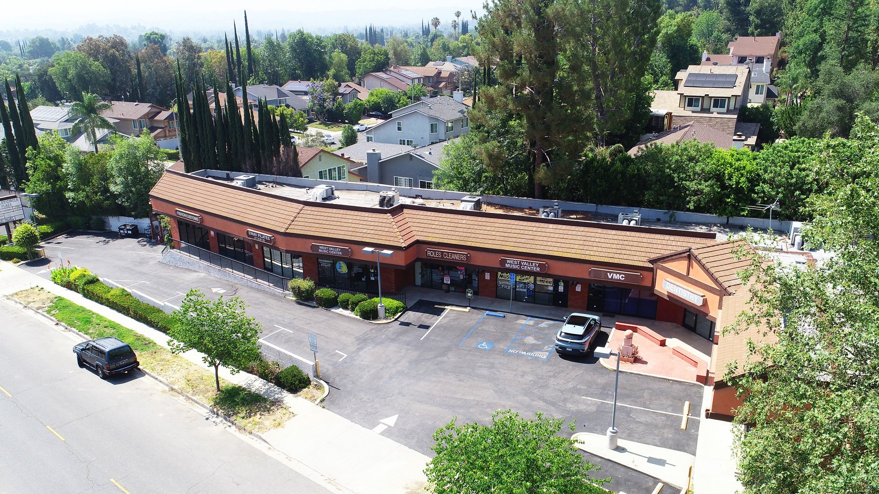 24440 Vanowen St, West Hills, CA 91307