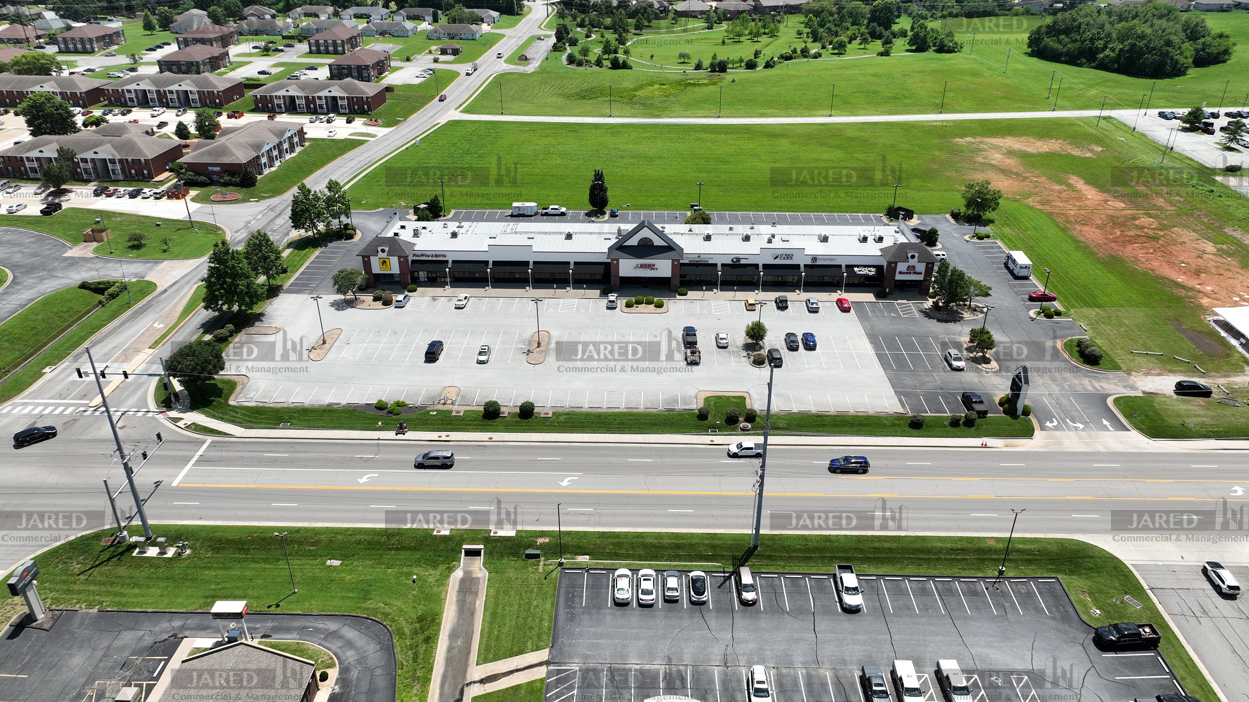 830 W Mount Vernon St, Nixa, MO 65714