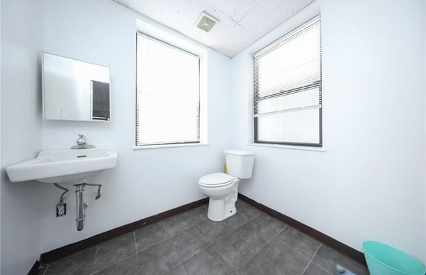 General Commercial Records in Williamsburg, NY | Crexi