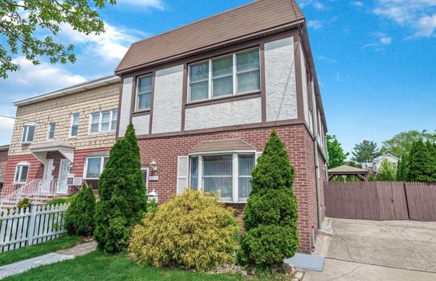 Residential Records in College Point, NY | Crexi