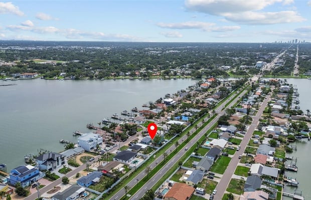 Residential Records in Saint Petersburg, FL | Crexi