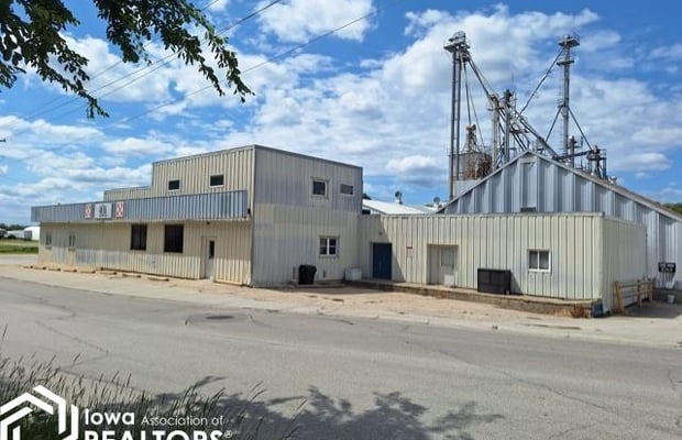 Industrial Properties for Sale in Carroll, IA | Crexi