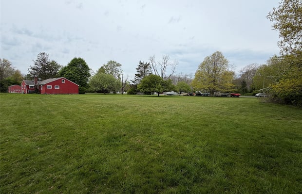 Suffolk County, NY Warehouse For Sale | Crexi