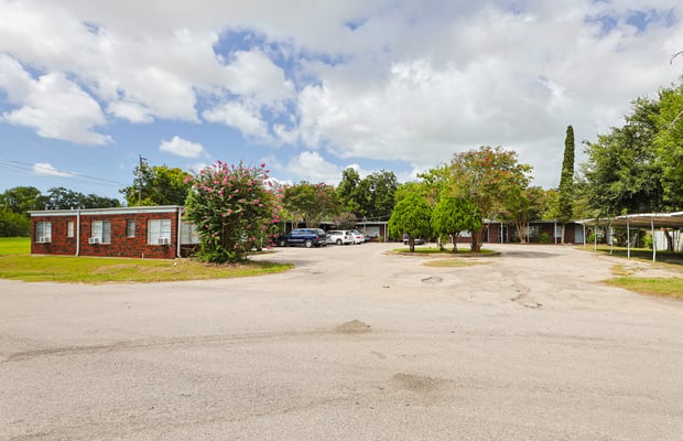 12-Unit Multifamily in La Marque, TX