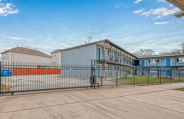 16-Unit Multifamily in Houston, TX