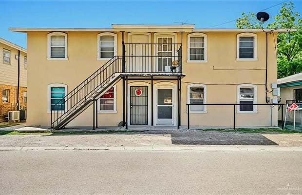 8-Unit Multifamily in Roma, TX