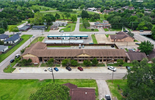 20-Unit Multifamily in Alvin, TX