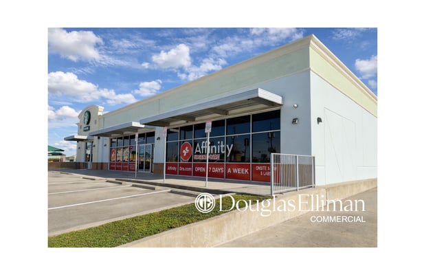 Retail Spaces for Lease in 77551 2004, TX | Crexi