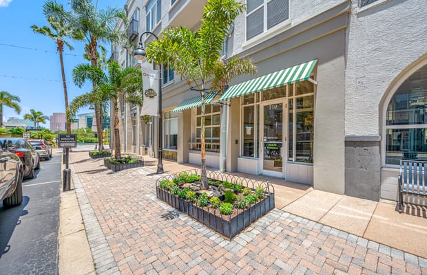Retail Spaces for Lease in 33602 1525, FL | Crexi