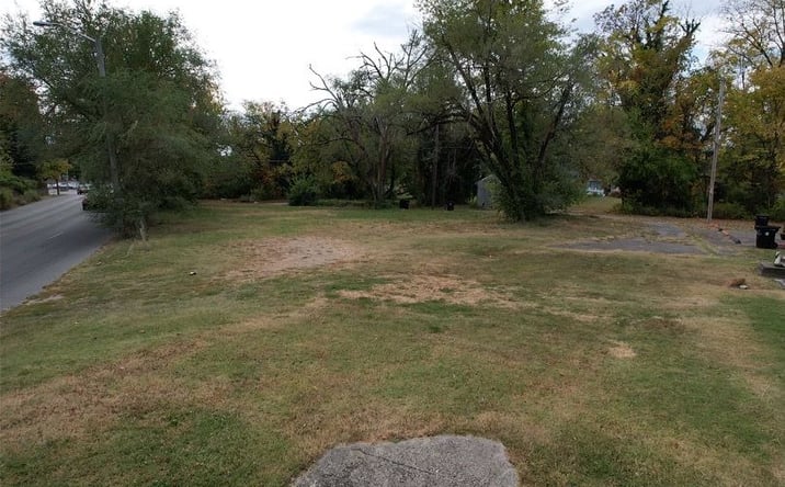 Pictures of Land property located at 2911 Wilson Ave, Louisville, KY 40211 for sales - image #1