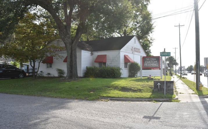Pictures of Retail property located at 942 Savannah Hwy, Charleston, SC 29407 for sales - image #1