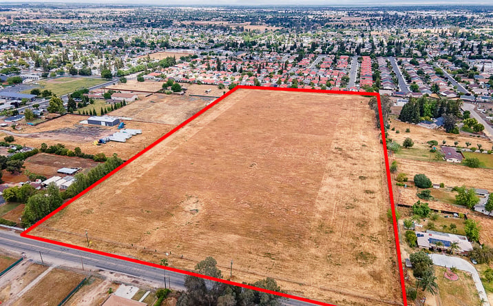Pictures of Land property located at 4260 W McKinley Ave, Fresno, CA 93722 for sales - image #1