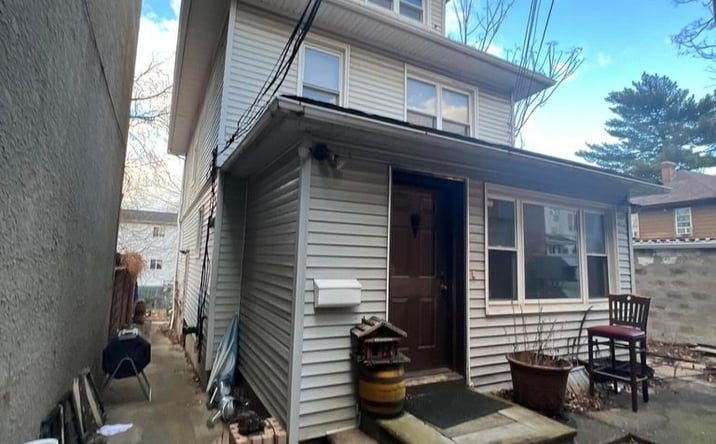image of property at 815 CASTLETON AVE Staten Island NY 10310-1804
