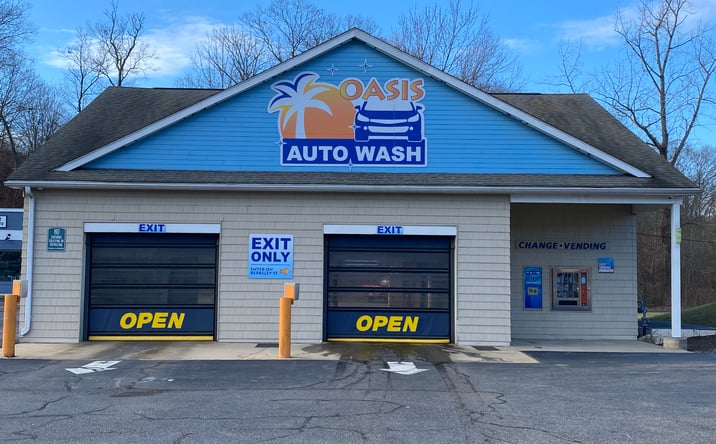 Pictures of Retail property located at 690 Boswell Ave, Norwich, CT 06360 for sales - image #1
