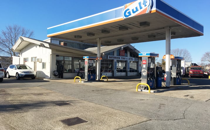 Pictures of Retail, Mixed Use property located at 621 Boston Post Rd, Old Saybrook, CT 06475 for sales - image #1