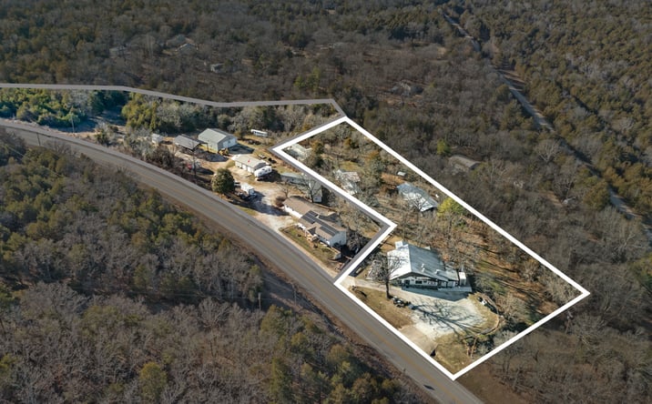 Pictures of Retail property located at 7450 Hwy 187, Eureka Springs, AR 72631 for sales - image #1