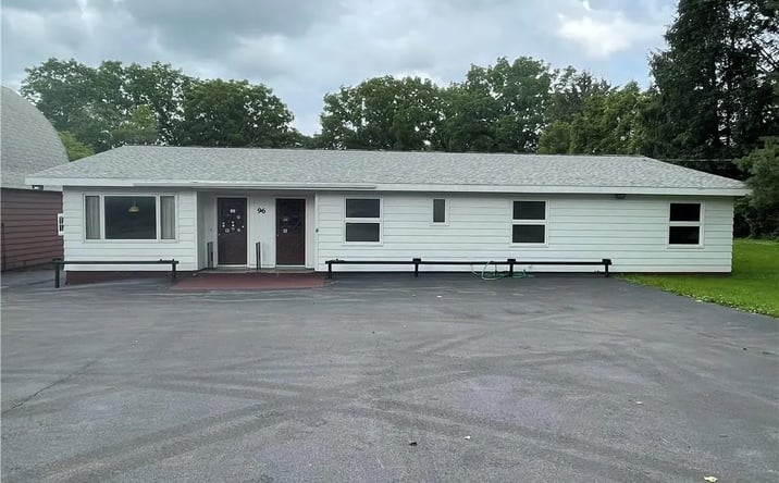 Pictures of Retail property located at 92-96 Grant Ave, Auburn, NY 13021 for sales - image #1