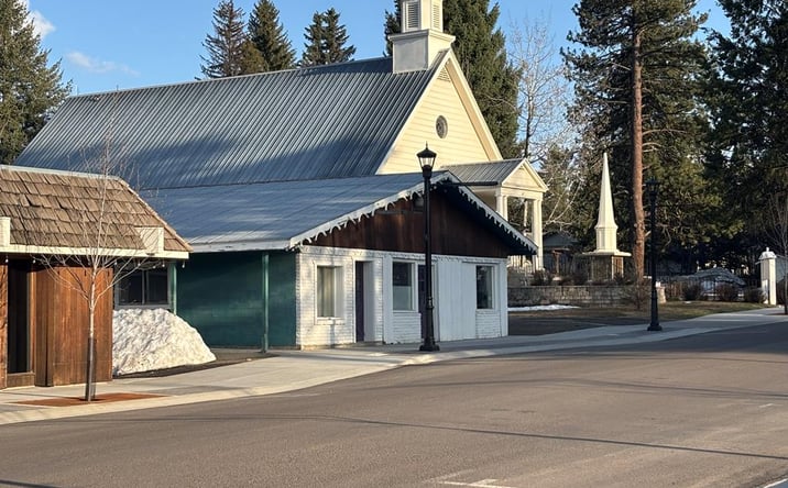 Pictures of Retail property located at 903 1st St, McCall, ID 83638 for sales - image #1