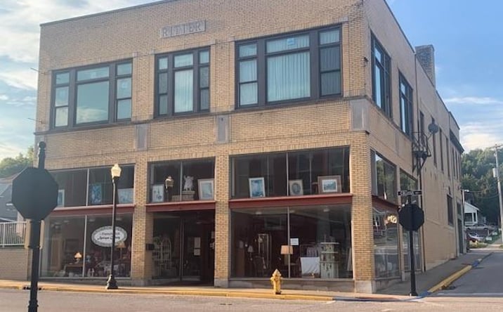 Pictures of Hospitality, Mixed Use, Multifamily, Retail property located at 8647 W College St, French Lick, IN 47432 for sales - image #1