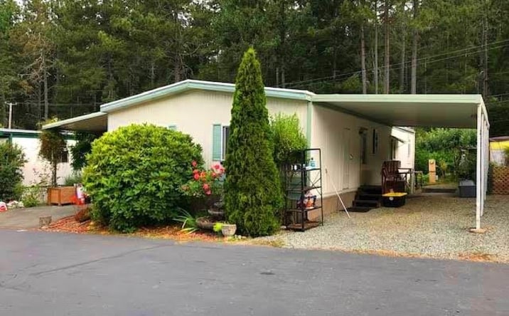 Pictures of Mobile Home Park property located at 2510 US-199, Crescent City, CA 95531 for sales - image #1
