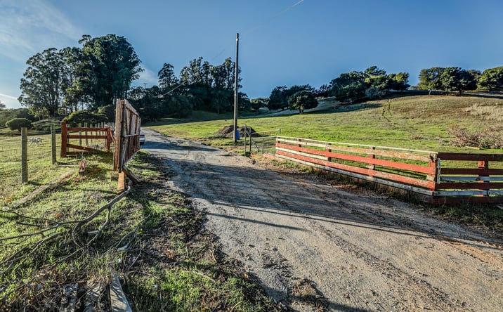 image of property at 820 COLE RD Aromas CA 95004-9674
