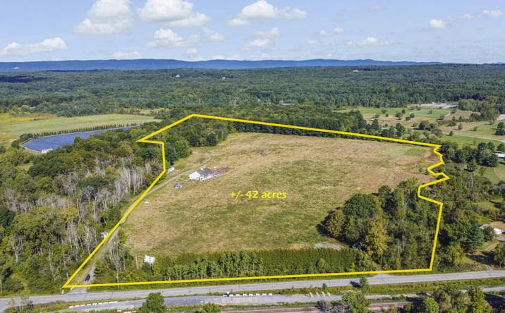 Pictures of Land property located at 2 Bloomfield Rd, Saratoga Springs, NY 12866 for sales - image #1