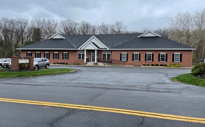 Pictures of Office property located at 14 Corporate Dr, Halfmoon, NY 12065 for sales - image #1