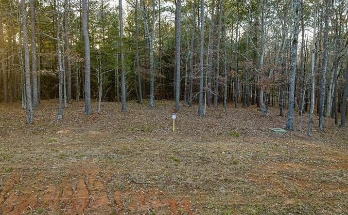 Pictures of Land property located at Lot 7 Stately Oak Dr, Huntingdon, TN 38344 for sales - image #1