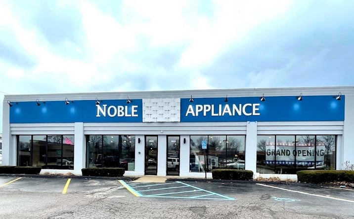 Pictures of Retail property located at 6644 Orchard Lake Rd, West Bloomfield Township, MI 48322 for sales - image #1