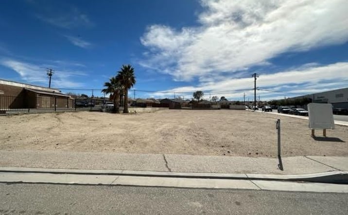 Pictures of Land property located at W Main, Barstow, CA 92311 for sales - image #1