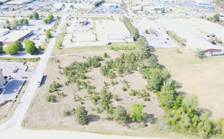 Pictures of Land property located at 636 Sheffield Dr, Kinston, NC 28504 for sales - image #1