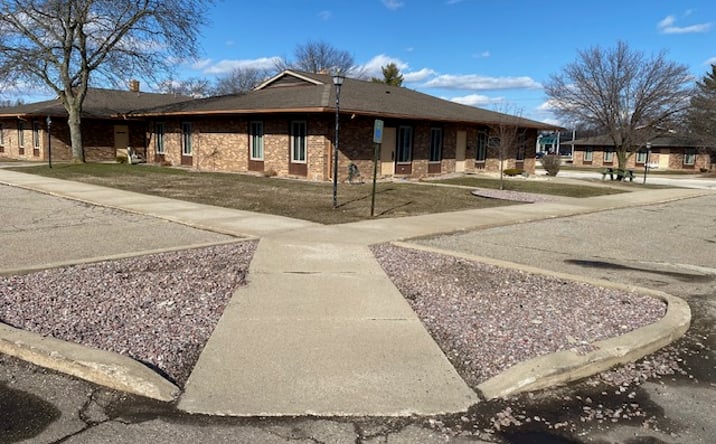 Pictures of Office property located at 1134 S Linden Rd, Flint Township, MI 48532 for sales - image #1