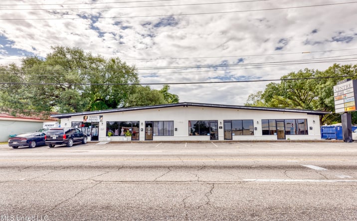 Pictures of Special Purpose, Land property located at 1015 Pass Road, Gulfport, MS 39501 for sales - image #1