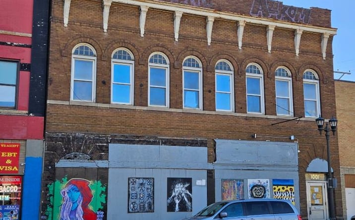 Pictures of Retail, Office, Hospitality property located at 1001 Payne Ave, St Paul, MN 55130 for sales - image #1