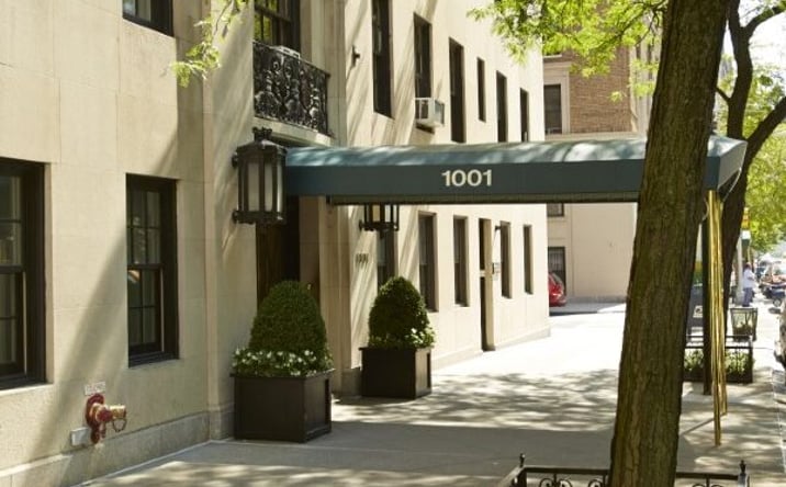 Pictures of Office property located at 1001 Park Ave, New York, NY 10028 for sales - image #1