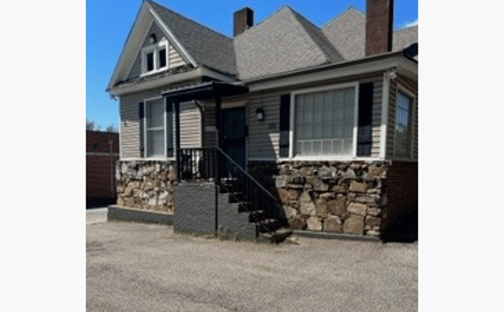 Pictures of Hospitality, Mixed Use, Office, Retail property located at 199 Summitt St, Memphis, TN 38104 for sales - image #1