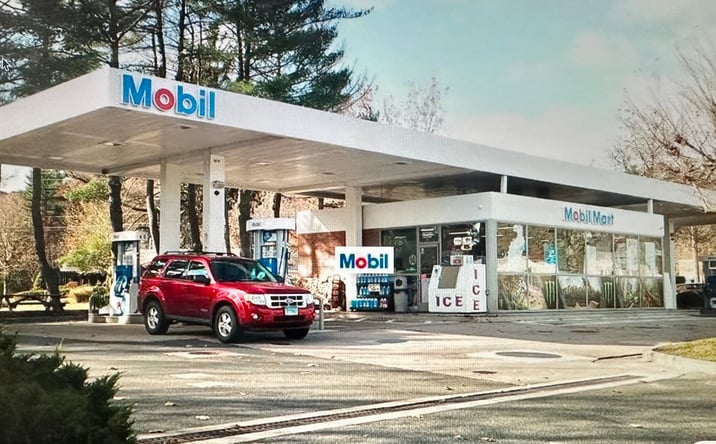 Pictures of Retail property located at 411 W Main St, Avon, CT 06001 for sales - image #1
