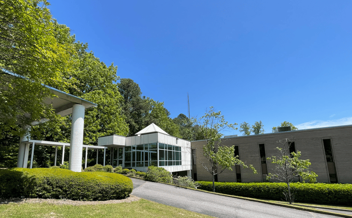Pictures of Office property located at 301 Beacon Pkwy W, Birmingham, AL 35209 for sales - image #1