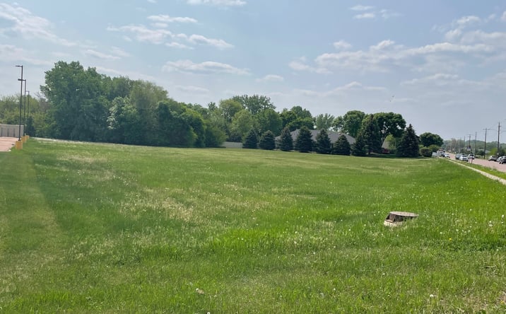 image of property at 412 N WESTERN AVE Sioux Falls SD 57104