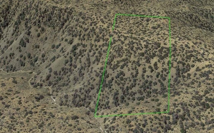 Pictures of Land property located at Devils Punchbowl Rd, Juniper Hills, CA 93543 for sales - image #1