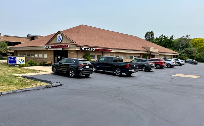 Pictures of Office property located at 30180 Orchard Lake Rd, Farmington Hills, MI 48334 for sales - image #1