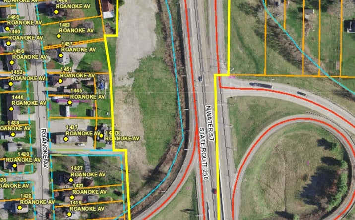 Pictures of Mixed Use, Land property located at W Davis St, Uhrichsville, OH 44683 for sales - image #1