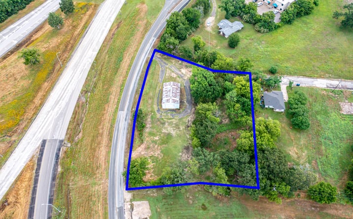 Pictures of Land property located at 1021 W Grove St, Kaufman, TX 75142 for sales - image #1