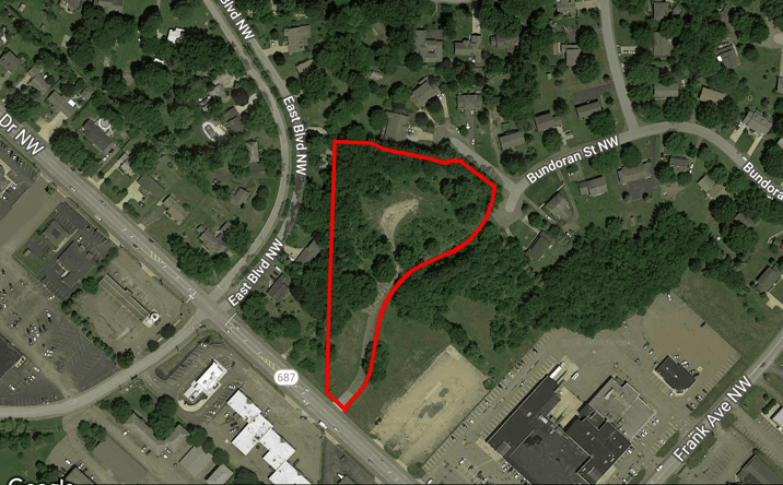 Pictures of Land property located at 4902 Spruce Hill Dr NW, Canton, OH 44720 for sales - image #1